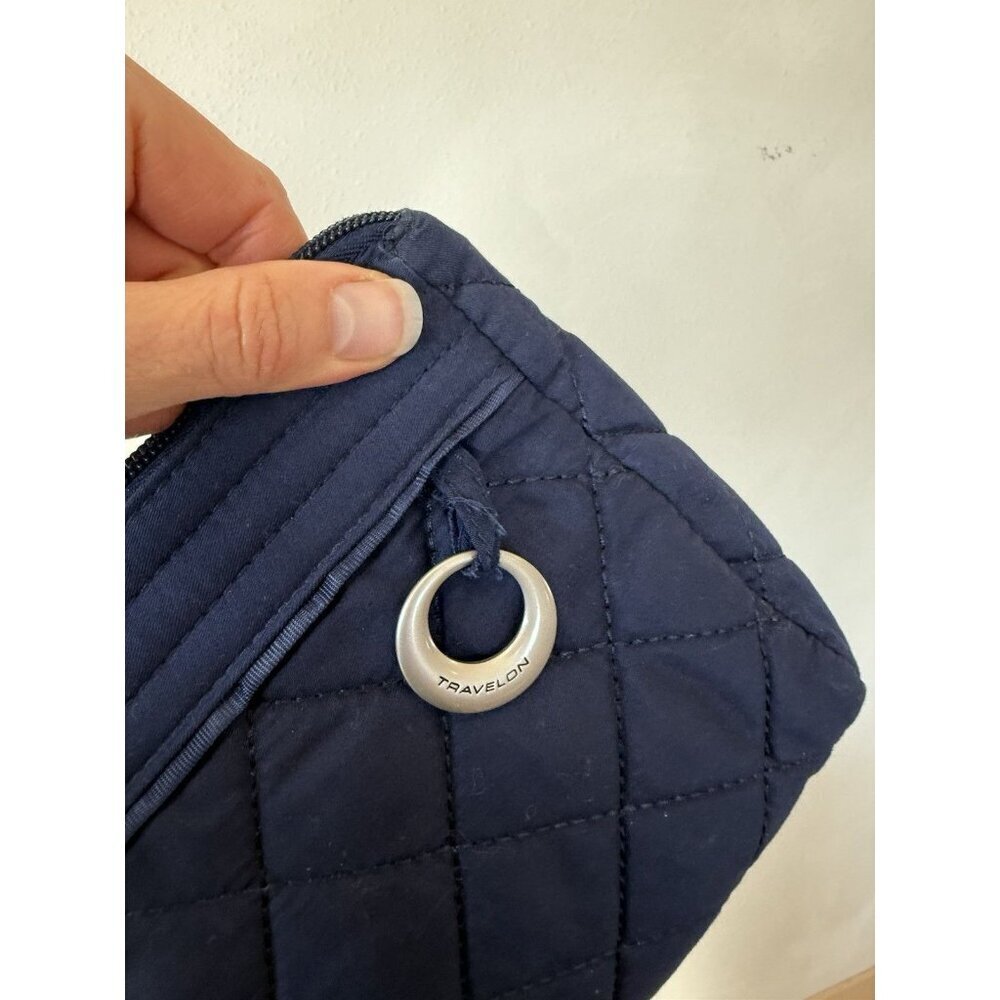 Travelon Anti-theft Classic Navy Blue Wallet Wristlet Bag Pouch Cosmetic Travel - Picture 2 of 4